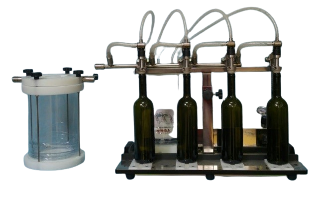 אינולמסטר – מכונה 4 פיות נירוסטה למילוי בקבוקי שמן